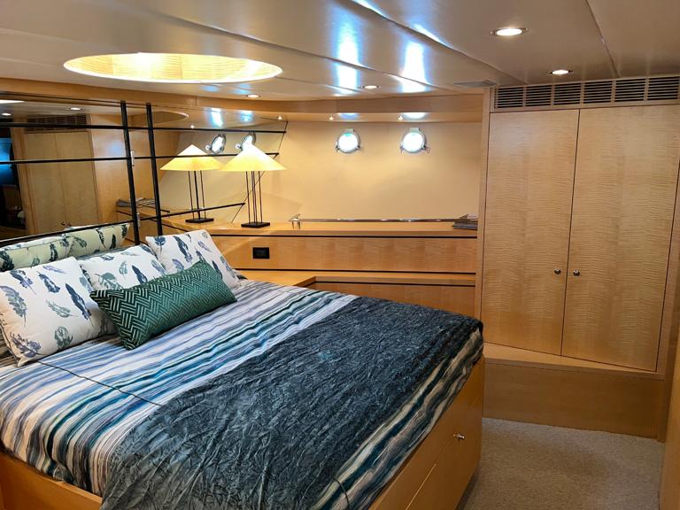 2000 Queenship Caribe Series #TBBH301M0 inventory image at Sun Country Yachts, South Lake Union (Seattle) 2000 Queenship Caribe Series #TBBH301M0 inventory image at Sun Country Yachts, South Lake Union (Seattle)