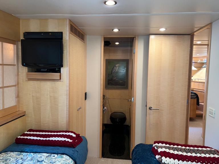 2000 Queenship Caribe Series #TBBH301M0 inventory image at Sun Country Yachts, South Lake Union (Seattle) 2000 Queenship Caribe Series #TBBH301M0 inventory image at Sun Country Yachts, South Lake Union (Seattle)