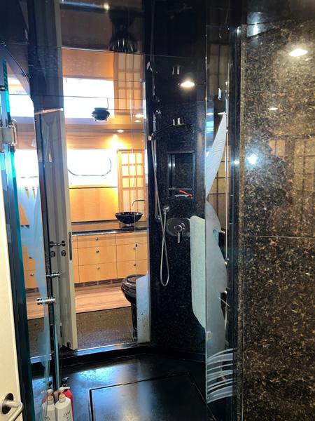 2000 Queenship Caribe Series #TBBH301M0 inventory image at Sun Country Yachts, South Lake Union (Seattle) 2000 Queenship Caribe Series #TBBH301M0 inventory image at Sun Country Yachts, South Lake Union (Seattle)