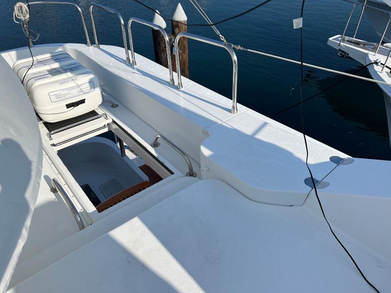 2000 Queenship Caribe Series #TBBH301M0 inventory image at Sun Country Yachts, South Lake Union (Seattle) 2000 Queenship Caribe Series #TBBH301M0 inventory image at Sun Country Yachts, South Lake Union (Seattle)