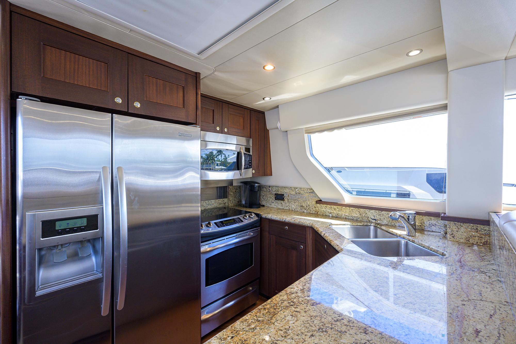 Pacific Mariner 65 Last Call - Galley