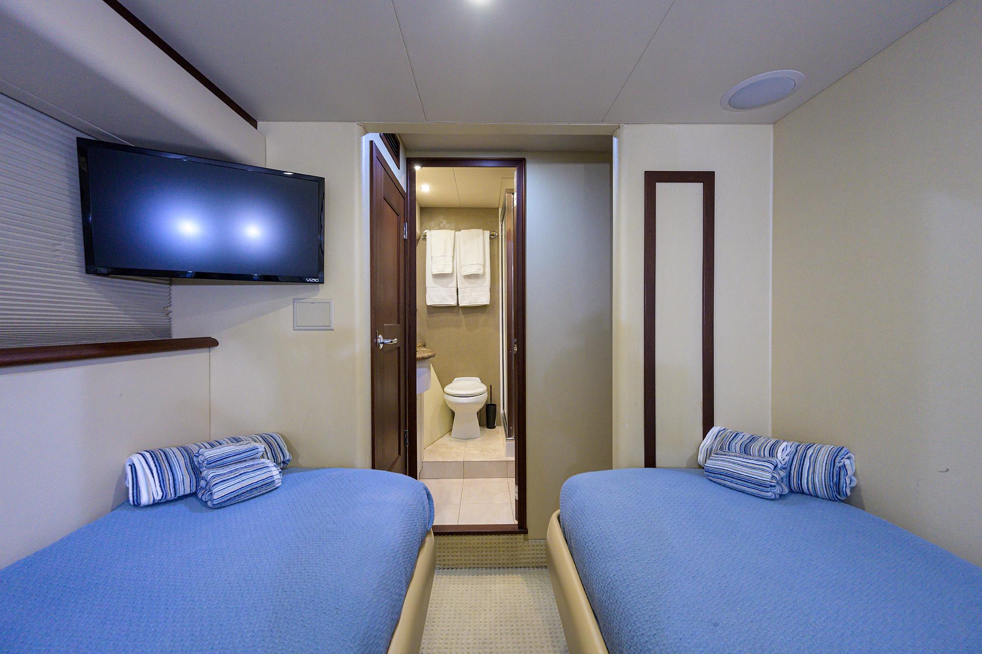 Pacific Mariner 65 Last Call - Port Twin Guest Stateroom