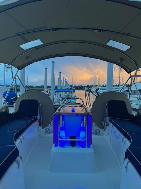 SC 9525 SS Knot 10 Yacht Sales