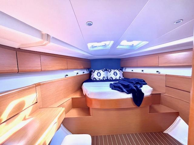 SC 9525 SS Knot 10 Yacht Sales