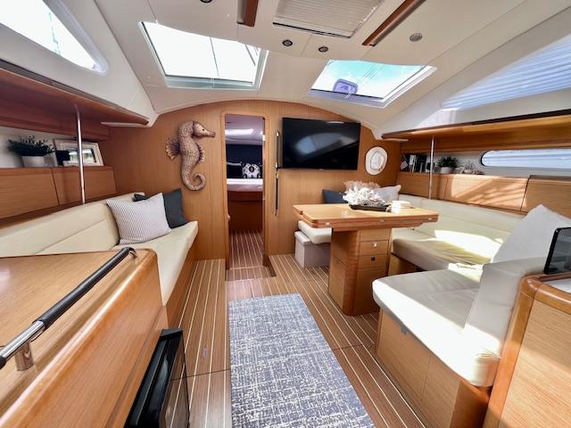 SC 9525 SS Knot 10 Yacht Sales