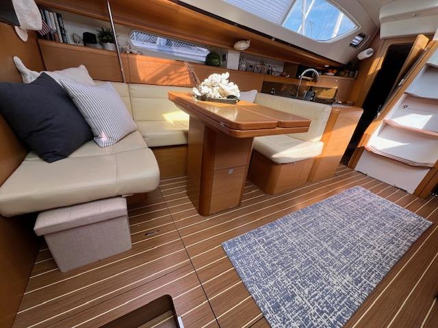 SC 9525 SS Knot 10 Yacht Sales