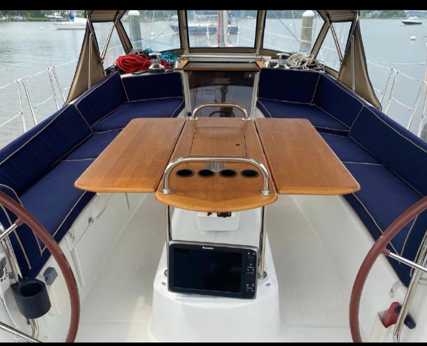 SC 9525 SS Knot 10 Yacht Sales