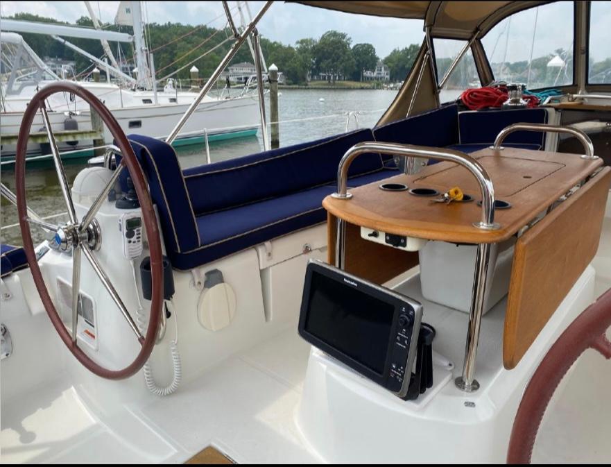 SC 9525 SS Knot 10 Yacht Sales