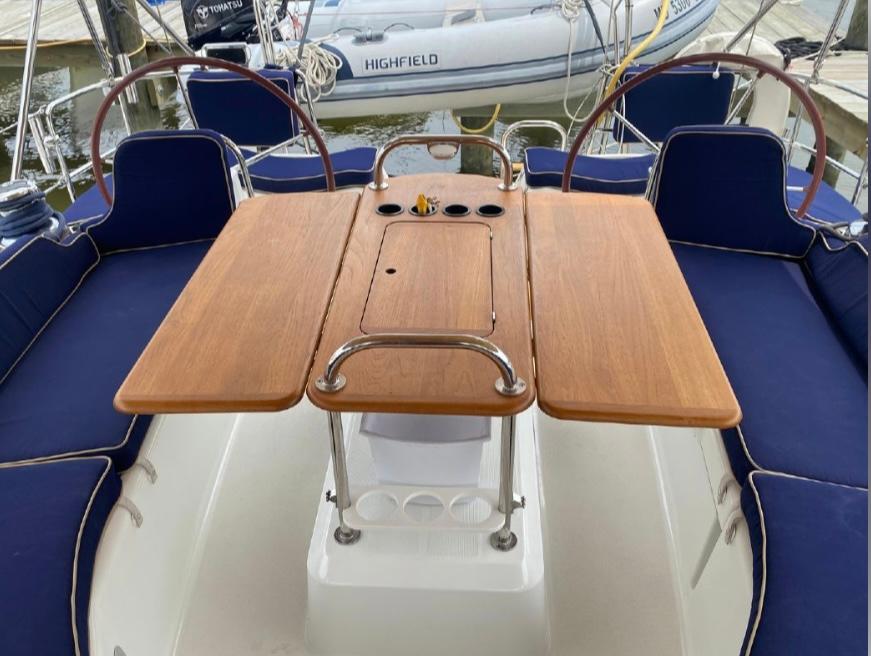 SC 9525 SS Knot 10 Yacht Sales