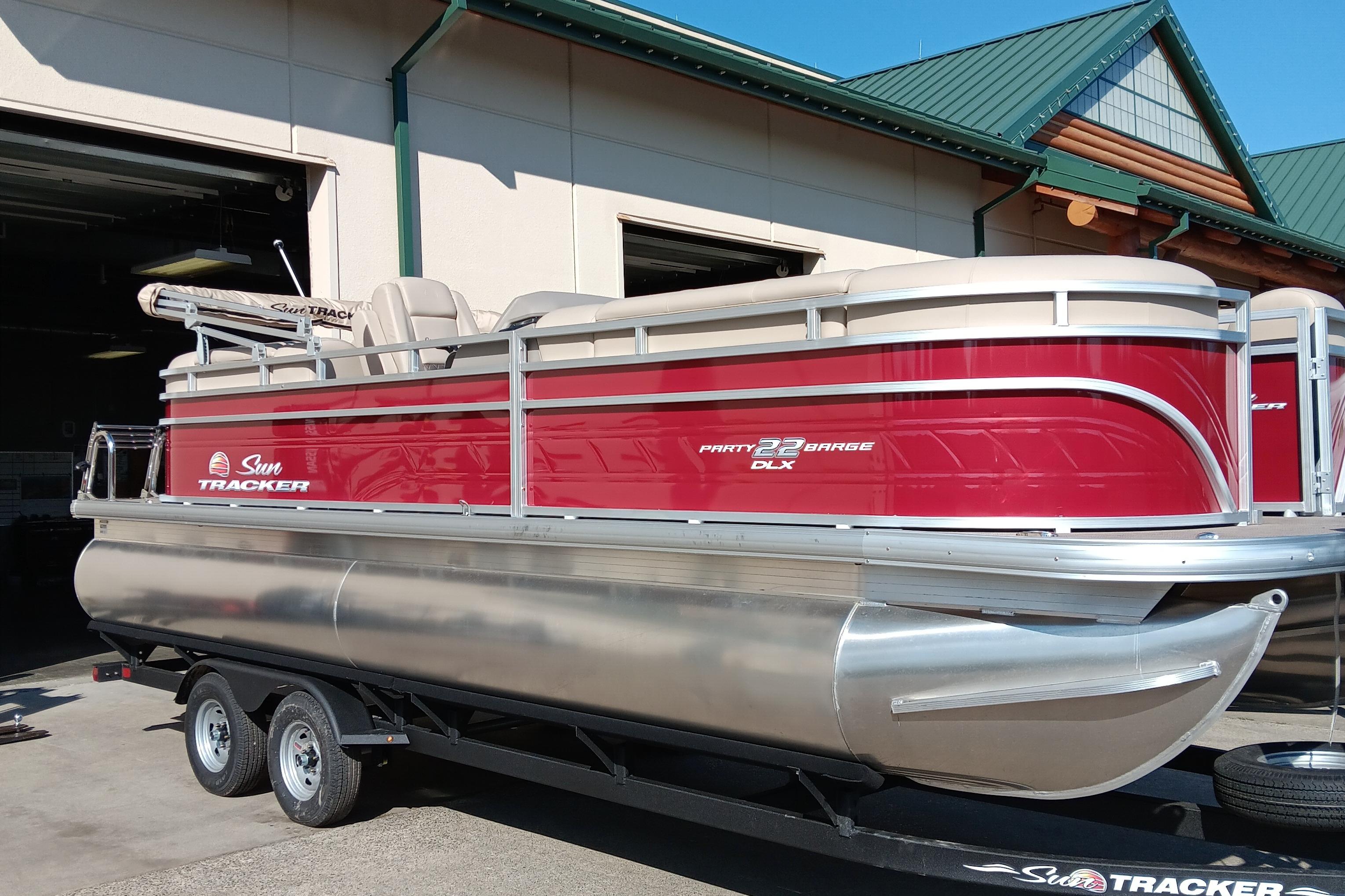 New 2024 Sun Tracker Party Barge 22 DLX in Lacey, WA