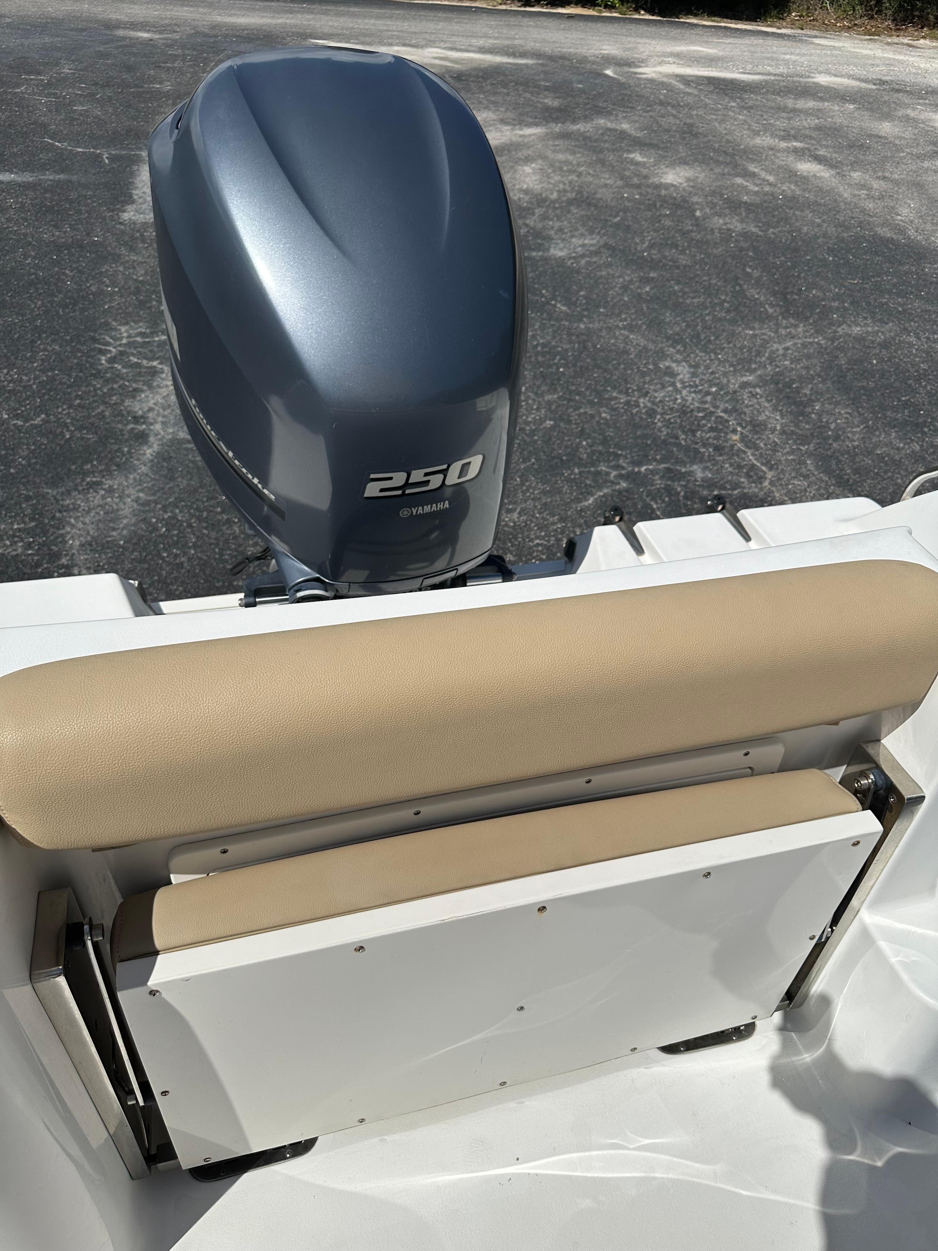2016 Sportsman Open 232 Center Console - Image 7
