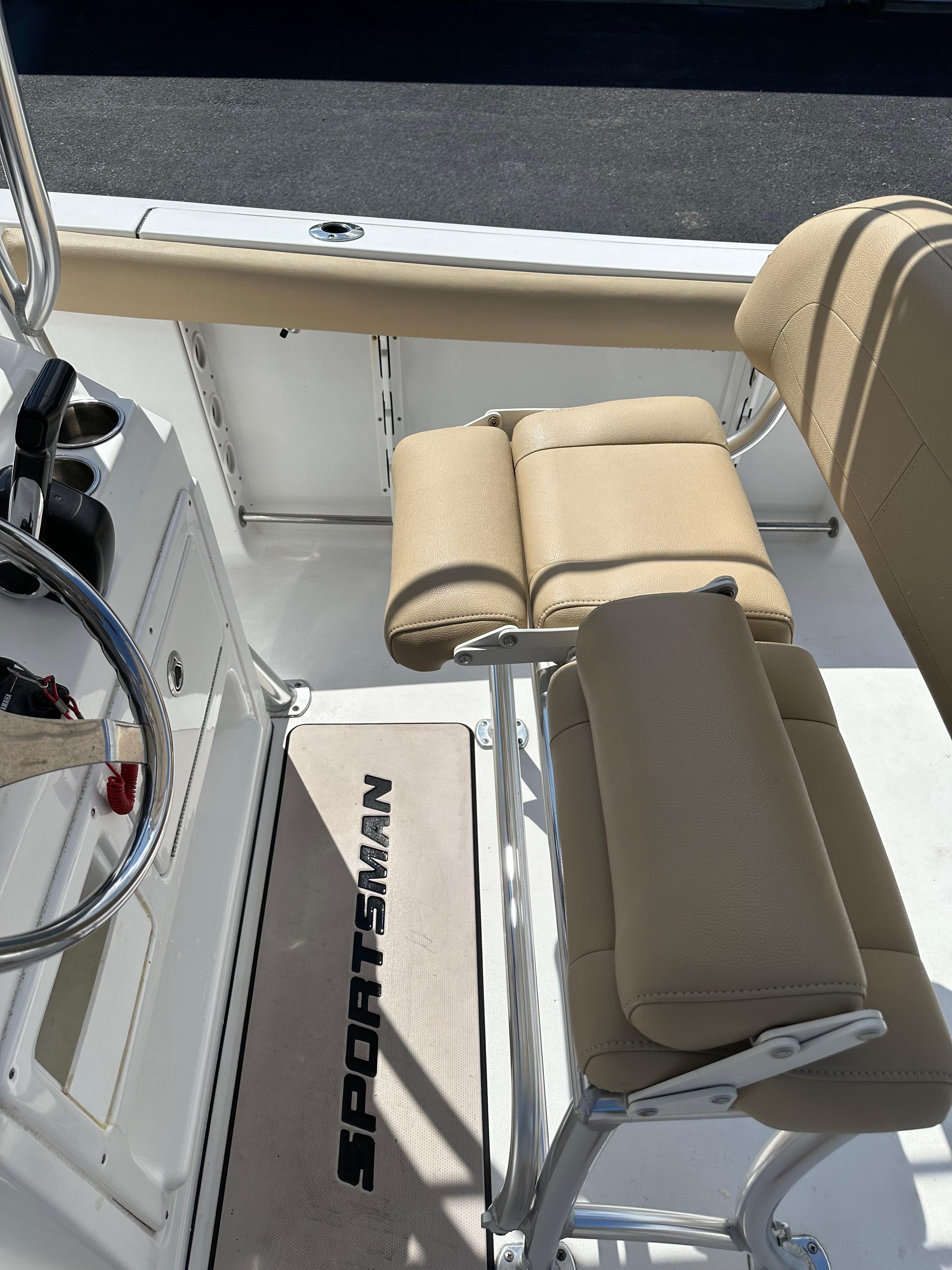 2016 Sportsman Open 232 Center Console - Image 9