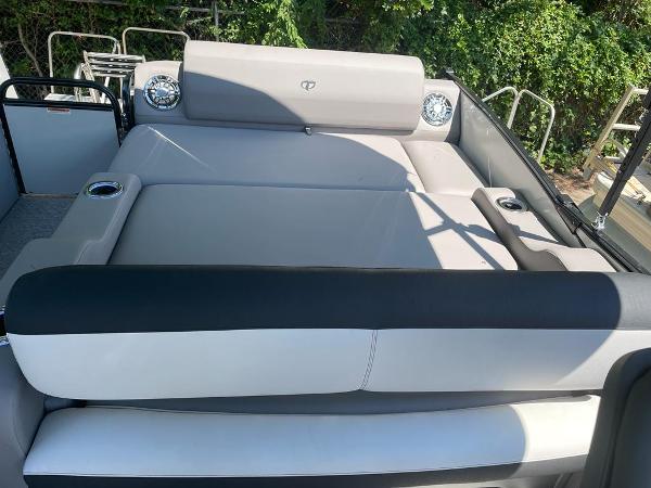 2022 Tahoe Pontoons boat for sale, model of the boat is Cascade 2385 Versatile Rear Lounger & Image # 13 of 14