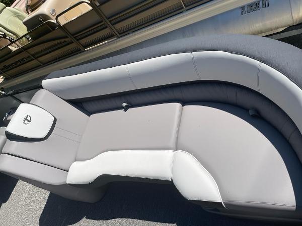 2022 Tahoe Pontoons boat for sale, model of the boat is Cascade 2385 Versatile Rear Lounger & Image # 8 of 14