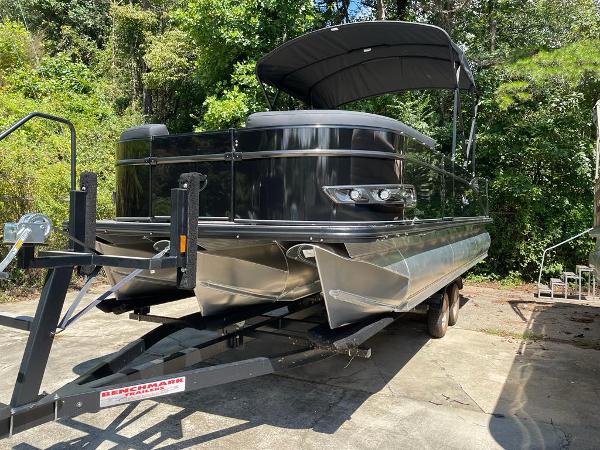 2022 Tahoe Pontoons boat for sale, model of the boat is Cascade 2385 Versatile Rear Lounger & Image # 3 of 14