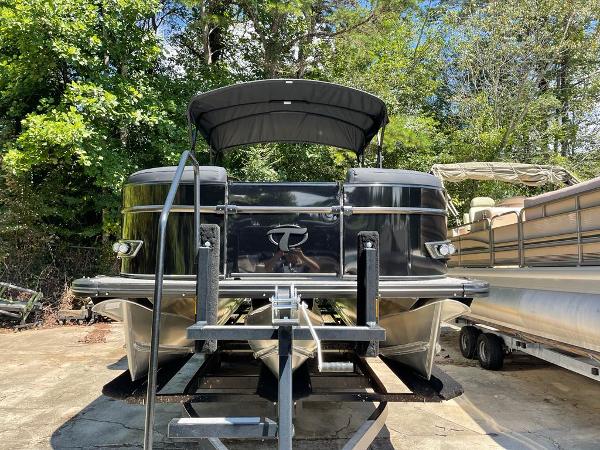 2022 Tahoe Pontoons boat for sale, model of the boat is Cascade 2385 Versatile Rear Lounger & Image # 2 of 14