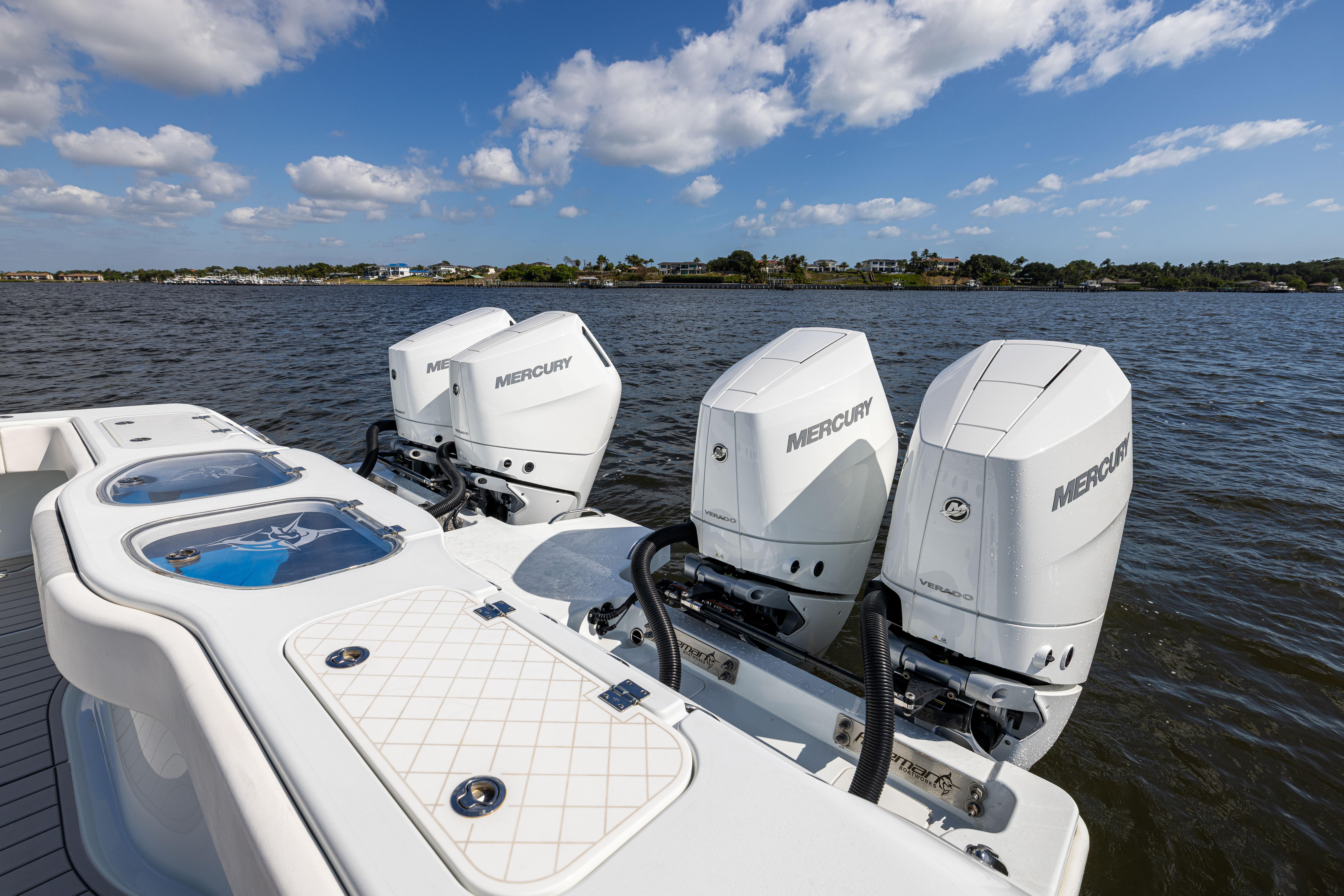 2022-freeman-47-center-console-power-9783844-20250506070134765-1_XLARGE