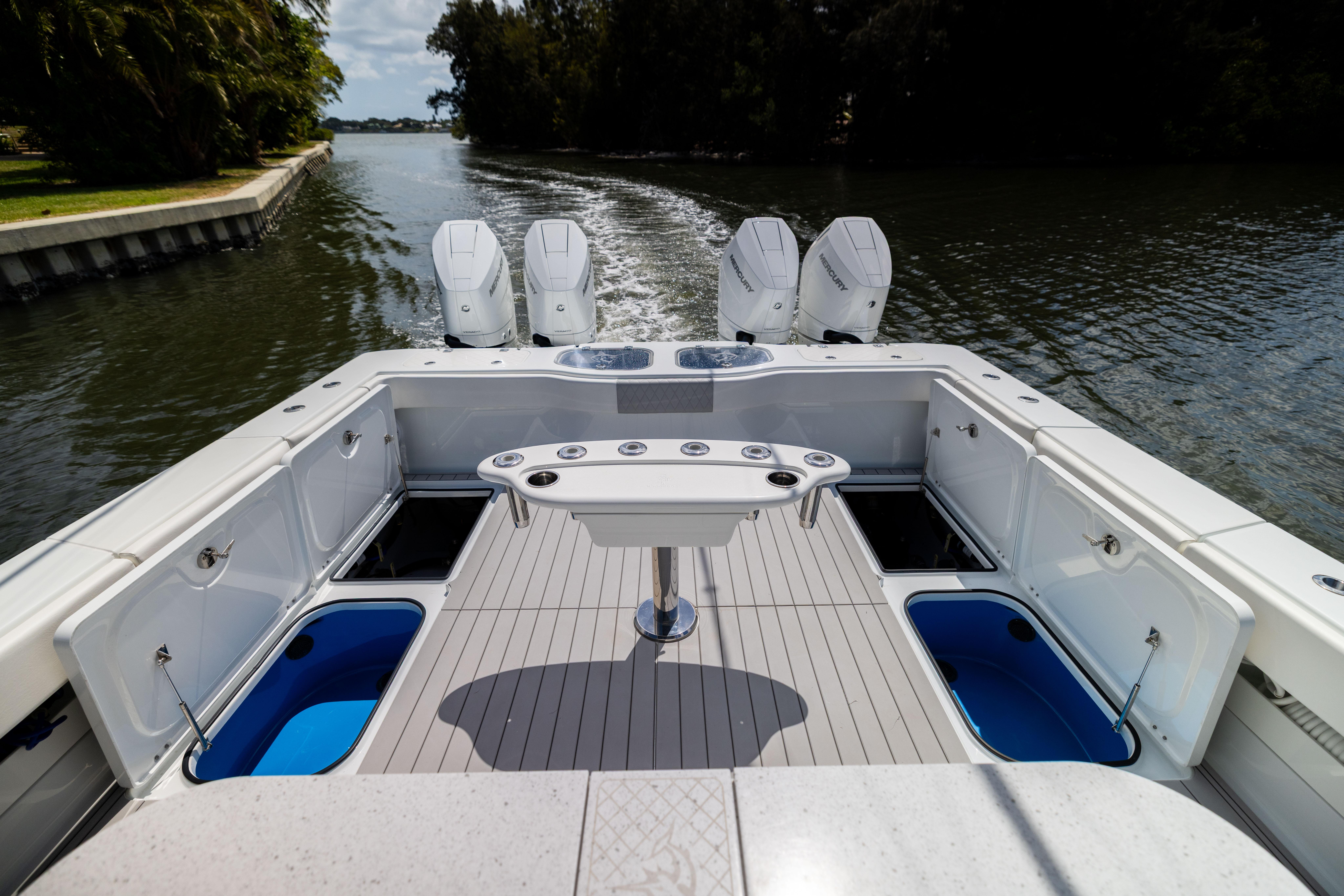 2022-freeman-47-center-console-power-9783844-20250506070141478-1_XLARGE