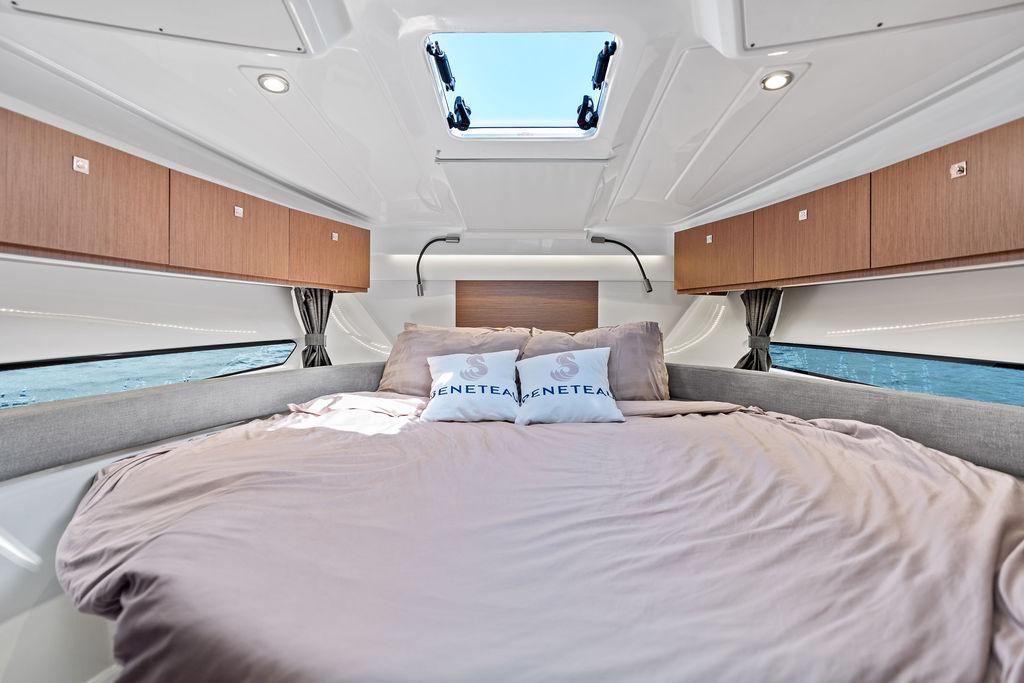 Yacht Photos Pics
