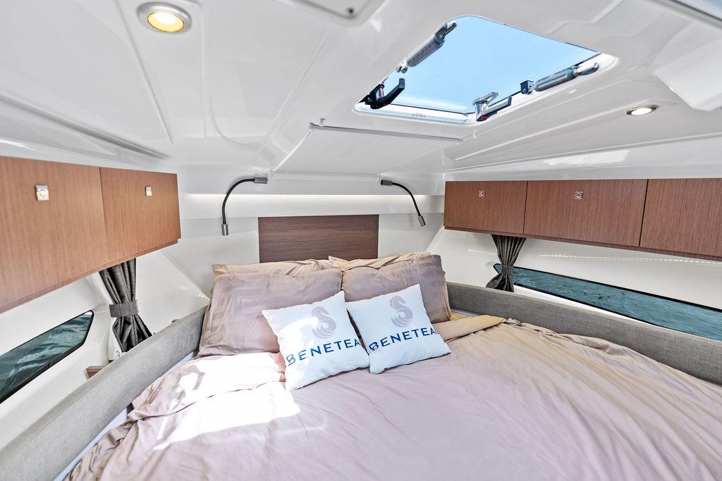 Yacht Photos Pics