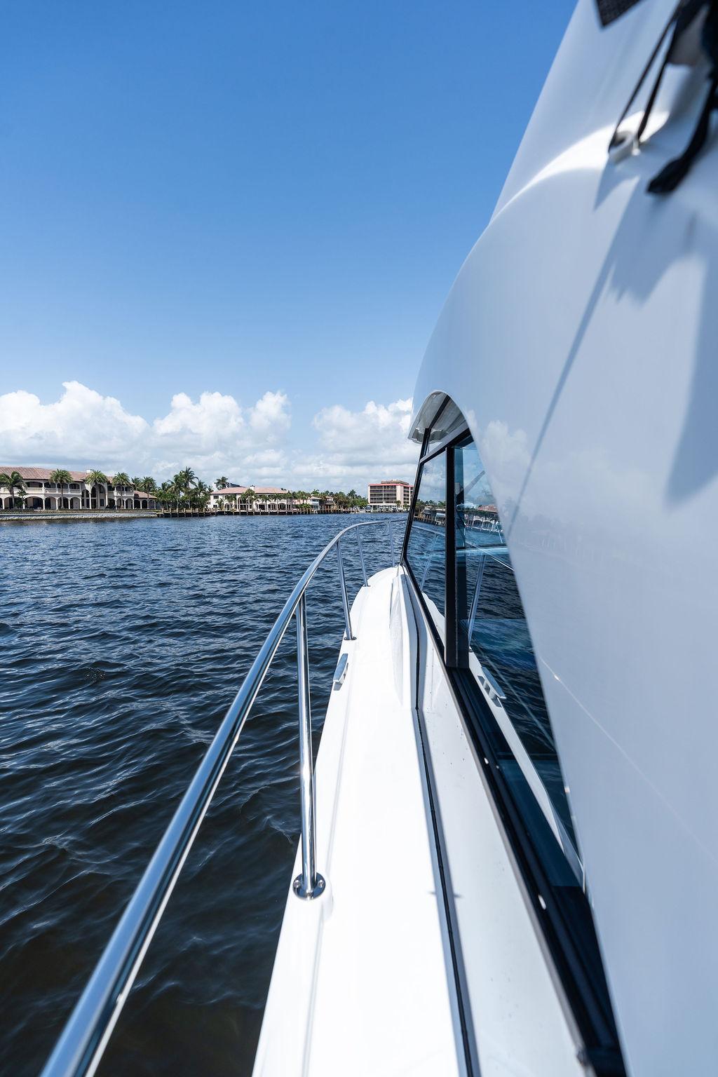Yacht Photos Pics
