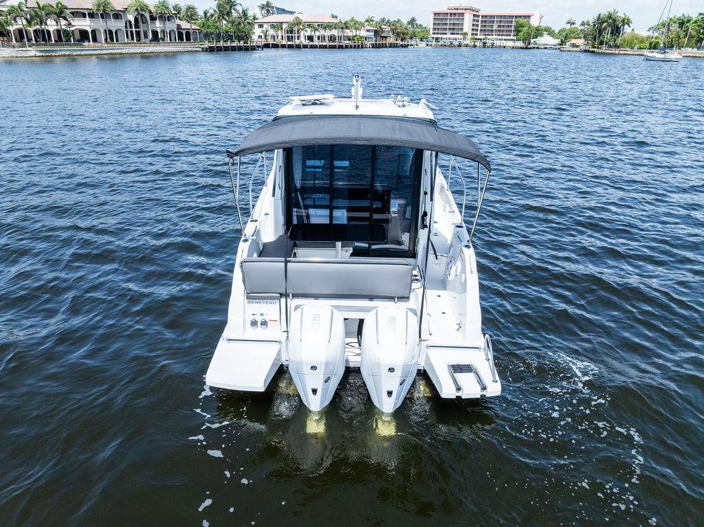 Yacht Photos Pics