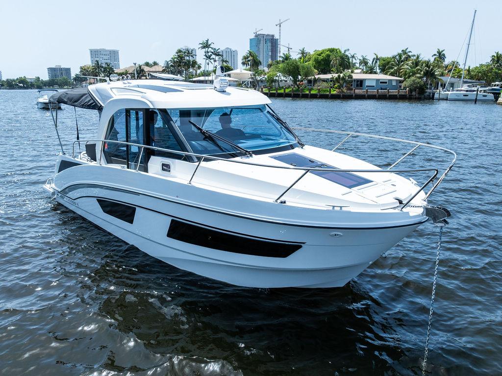 Yacht Photos Pics