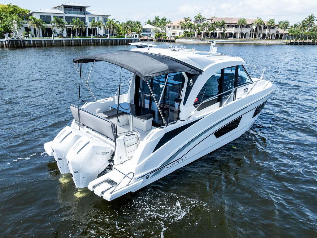 Yacht Photos Pics