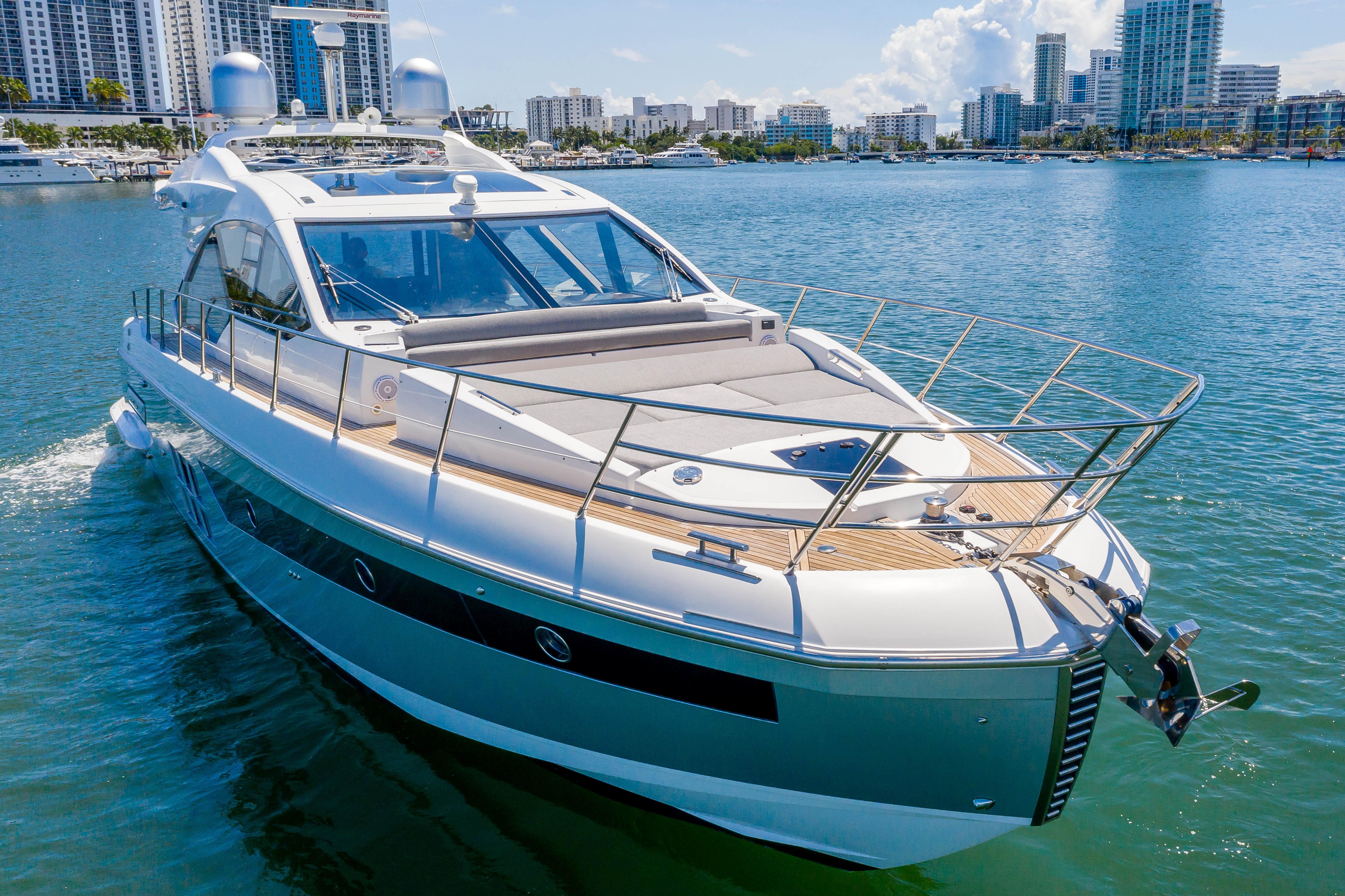 2019 Azimut s6