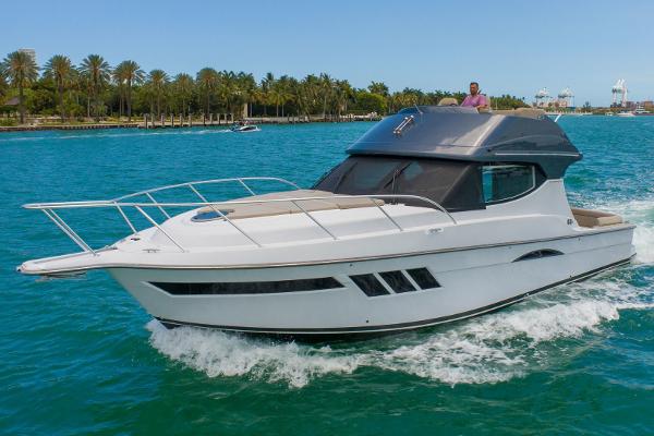 2019 Silverton 41' Photo of 2019 Silverton 41'