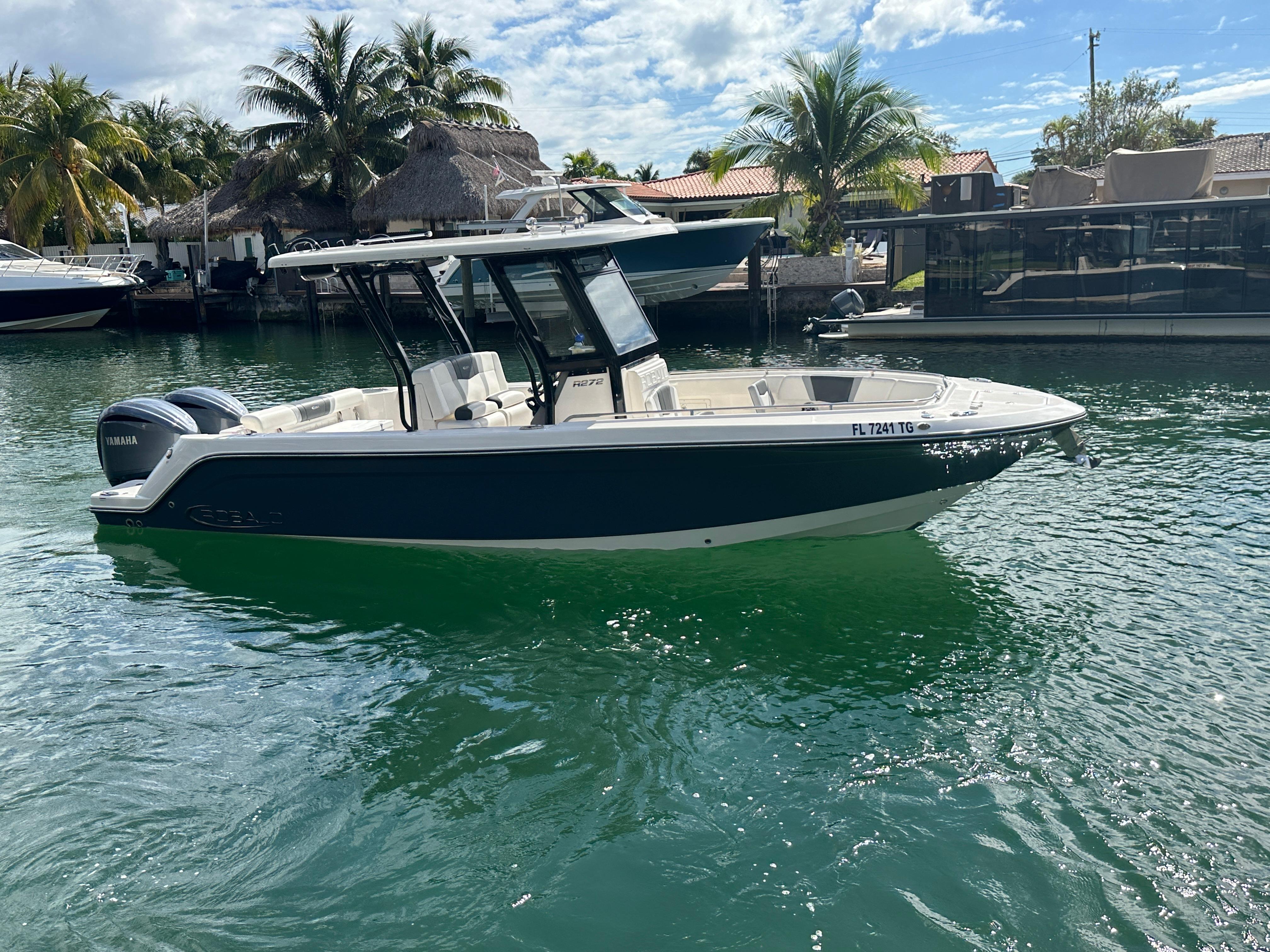 2022-robalo-r272-power-9743858-976054035-0-010420251847-2