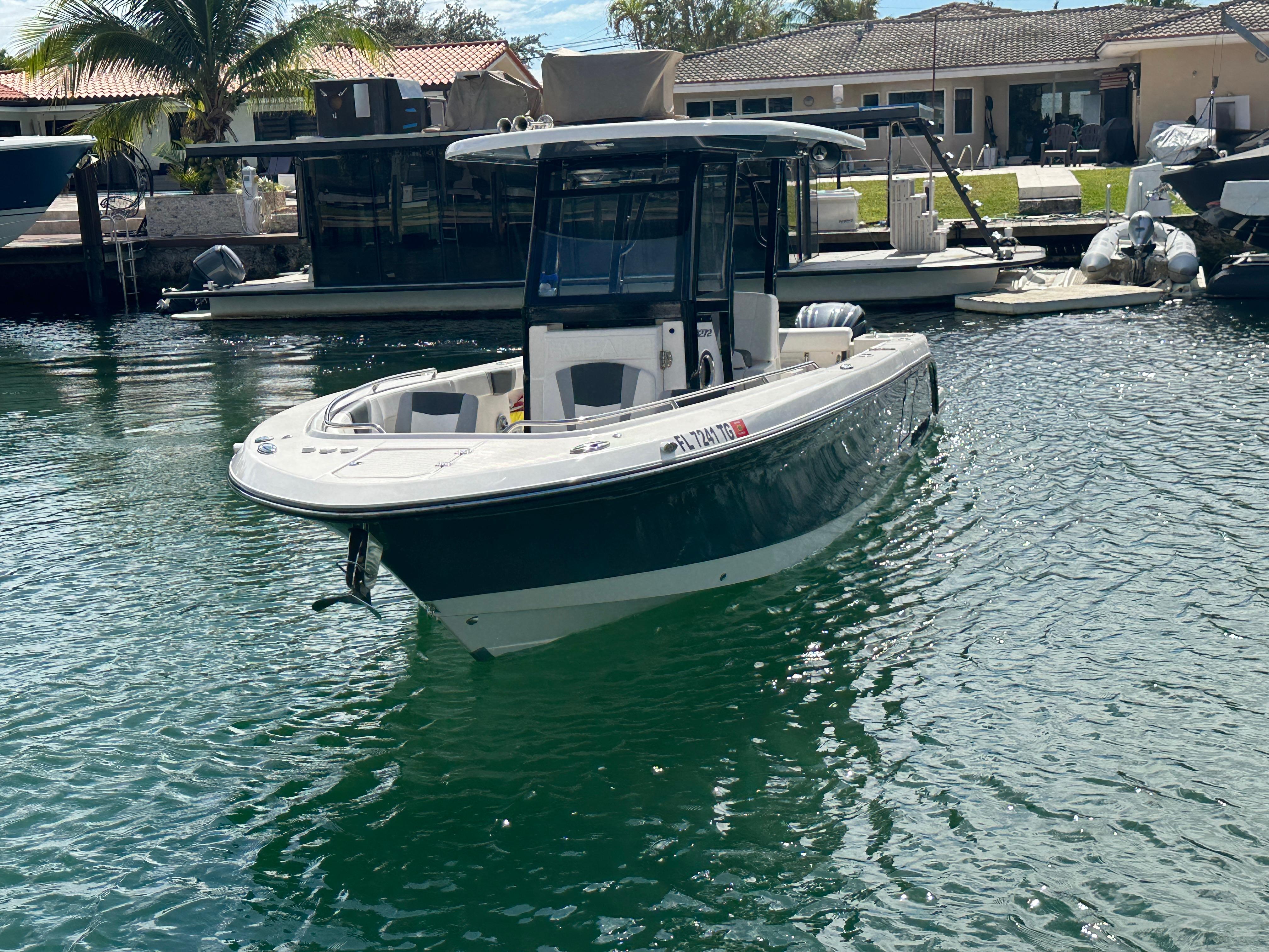 2022-robalo-r272-power-9743858-976054038-0-010420251847-5