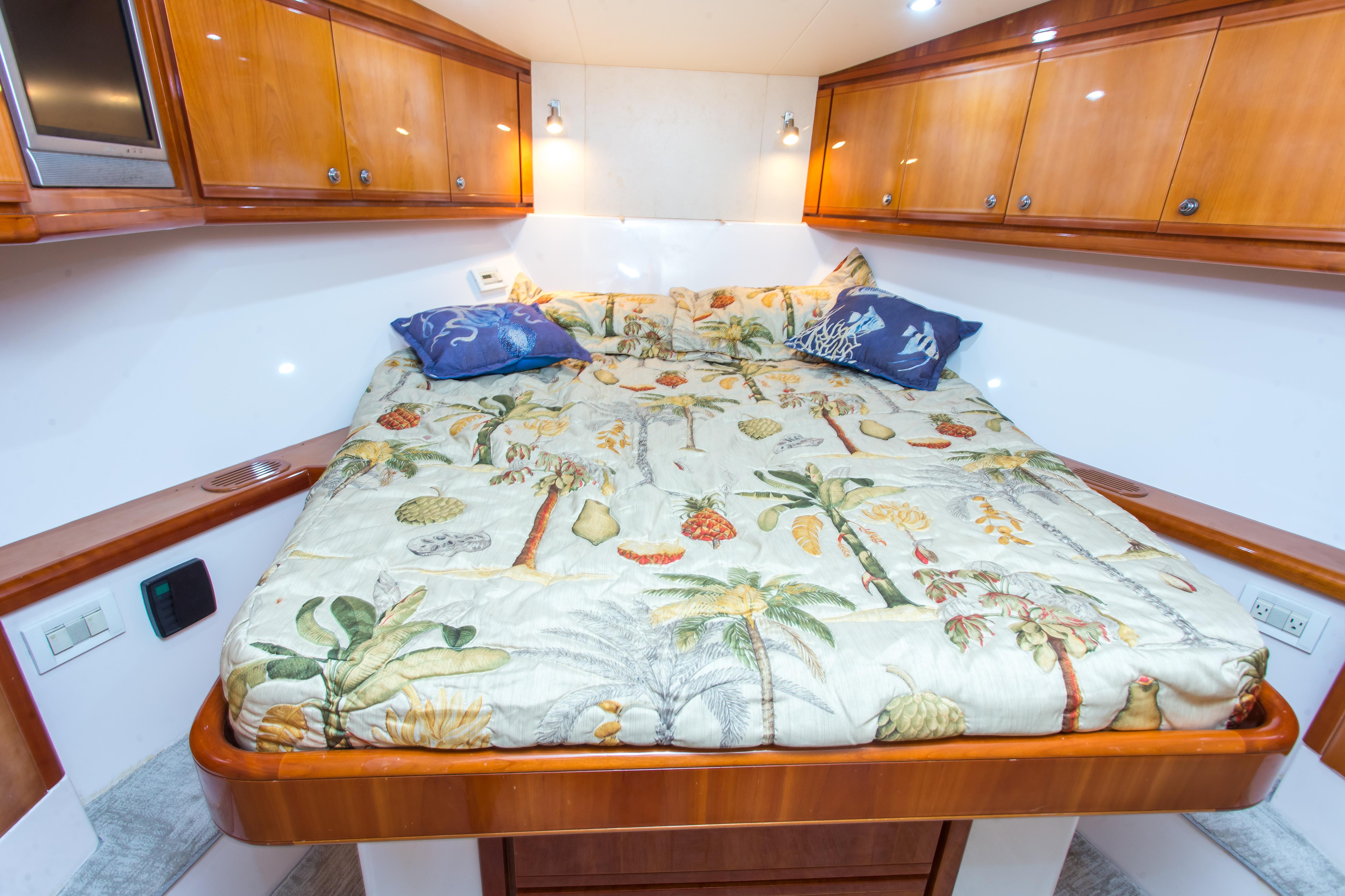 Bertram-450 Convertible 2005 -FL-US-9773860 | Thumbnail