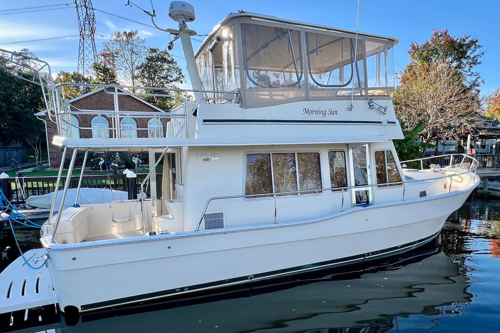 VA 10471 BH Knot 10 Yacht Sales VA 10471 BH Knot 10 Yacht Sales