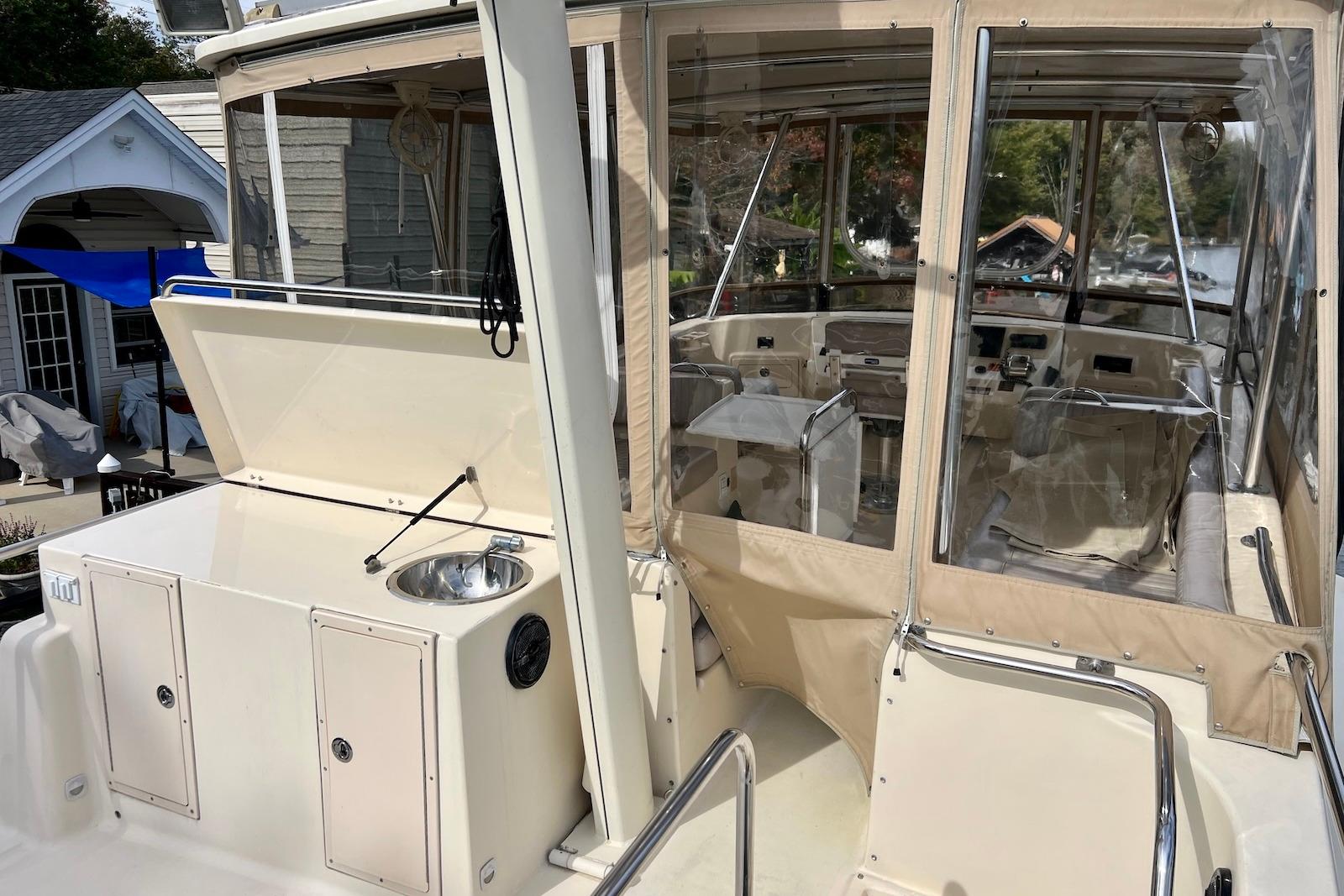 VA 10471 BH Knot 10 Yacht Sales VA 10471 BH Knot 10 Yacht Sales