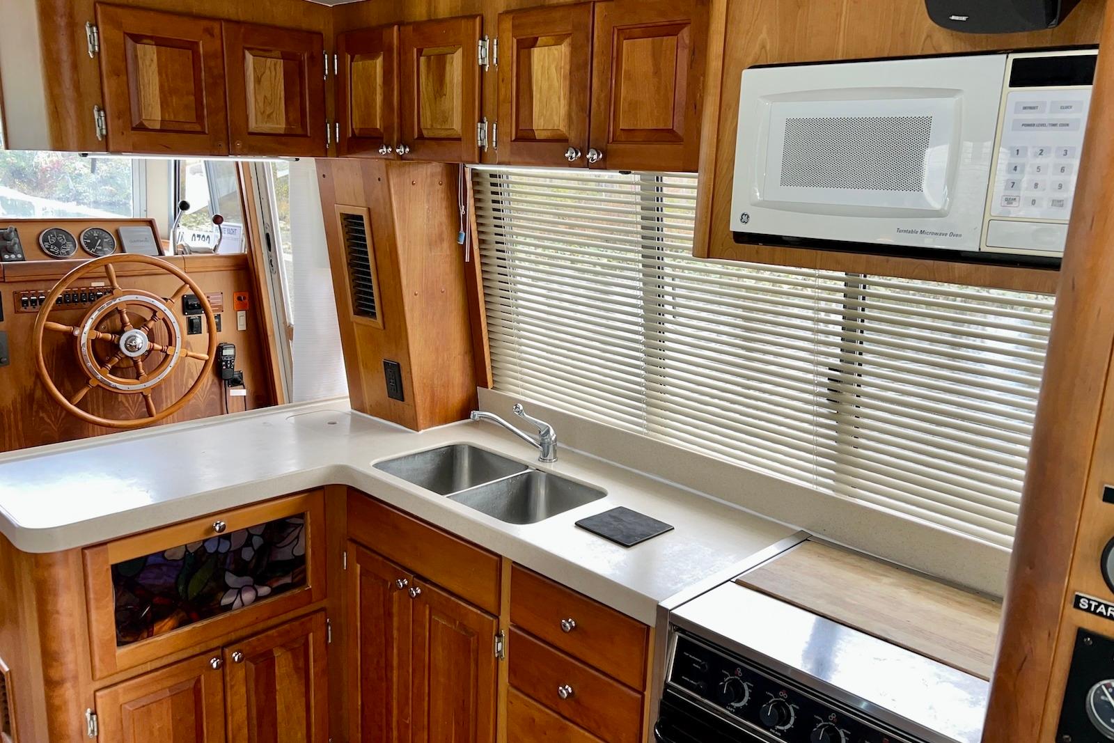 VA 10471 BH Knot 10 Yacht Sales VA 10471 BH Knot 10 Yacht Sales