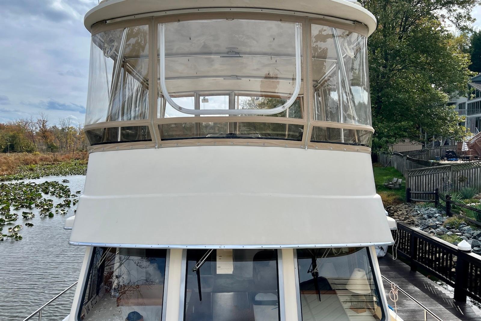 VA 10471 BH Knot 10 Yacht Sales VA 10471 BH Knot 10 Yacht Sales