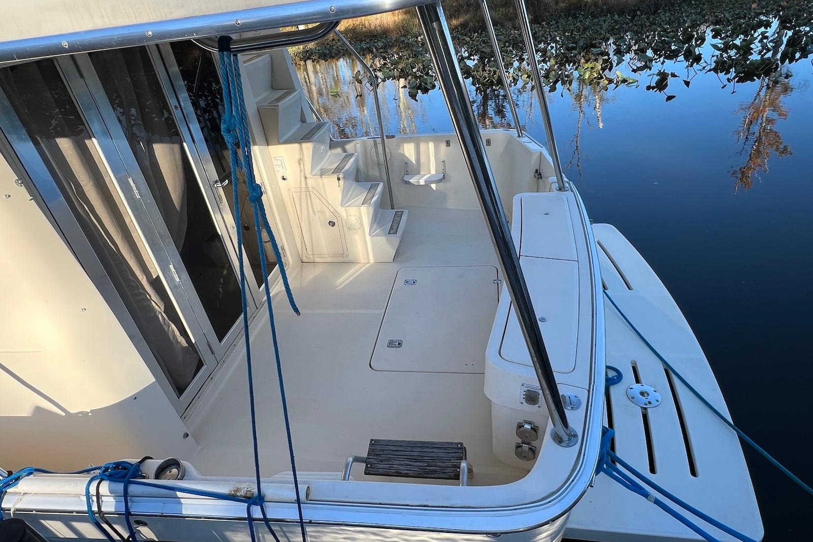 VA 10471 BH Knot 10 Yacht Sales VA 10471 BH Knot 10 Yacht Sales