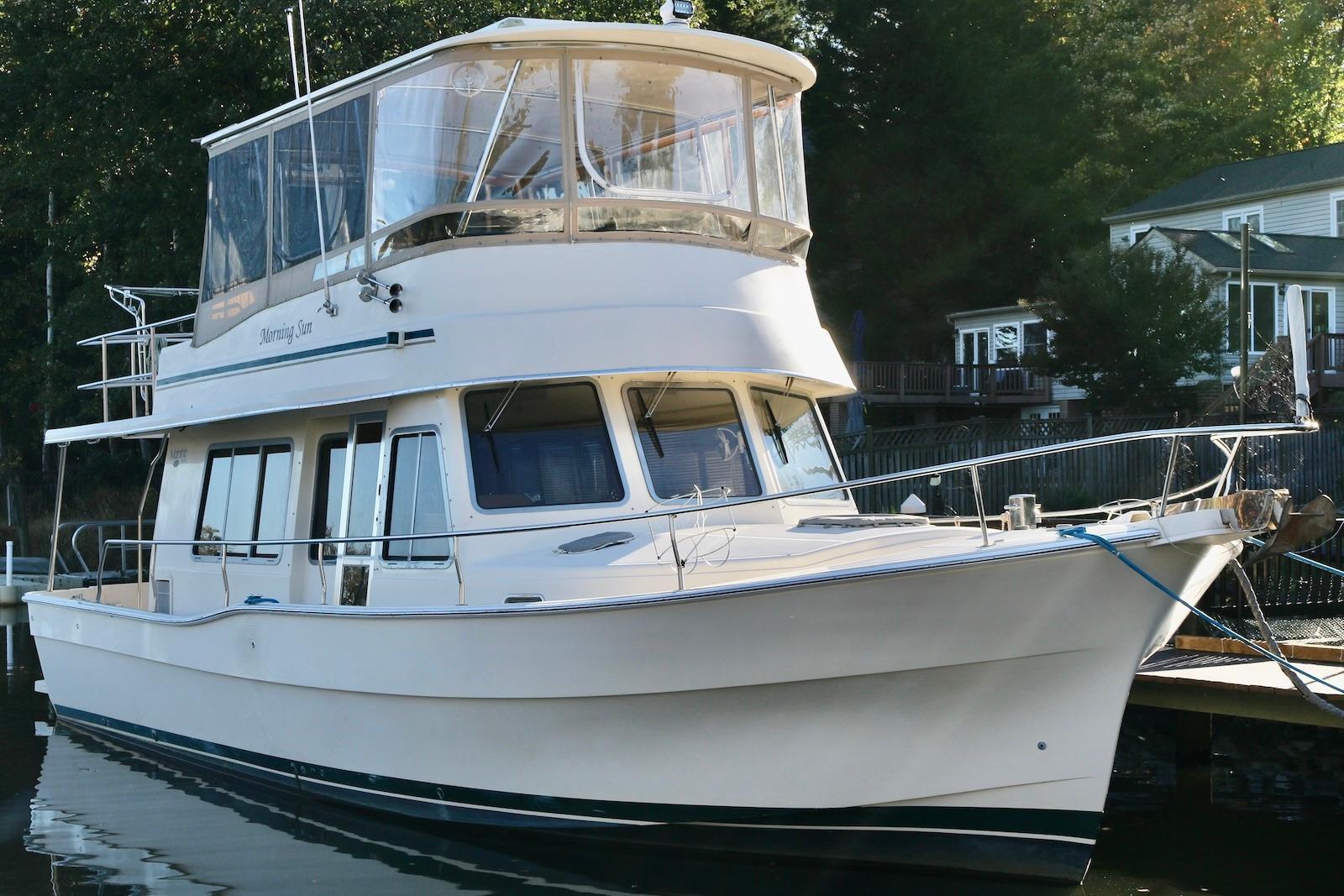 VA 10471 BH Knot 10 Yacht Sales VA 10471 BH Knot 10 Yacht Sales