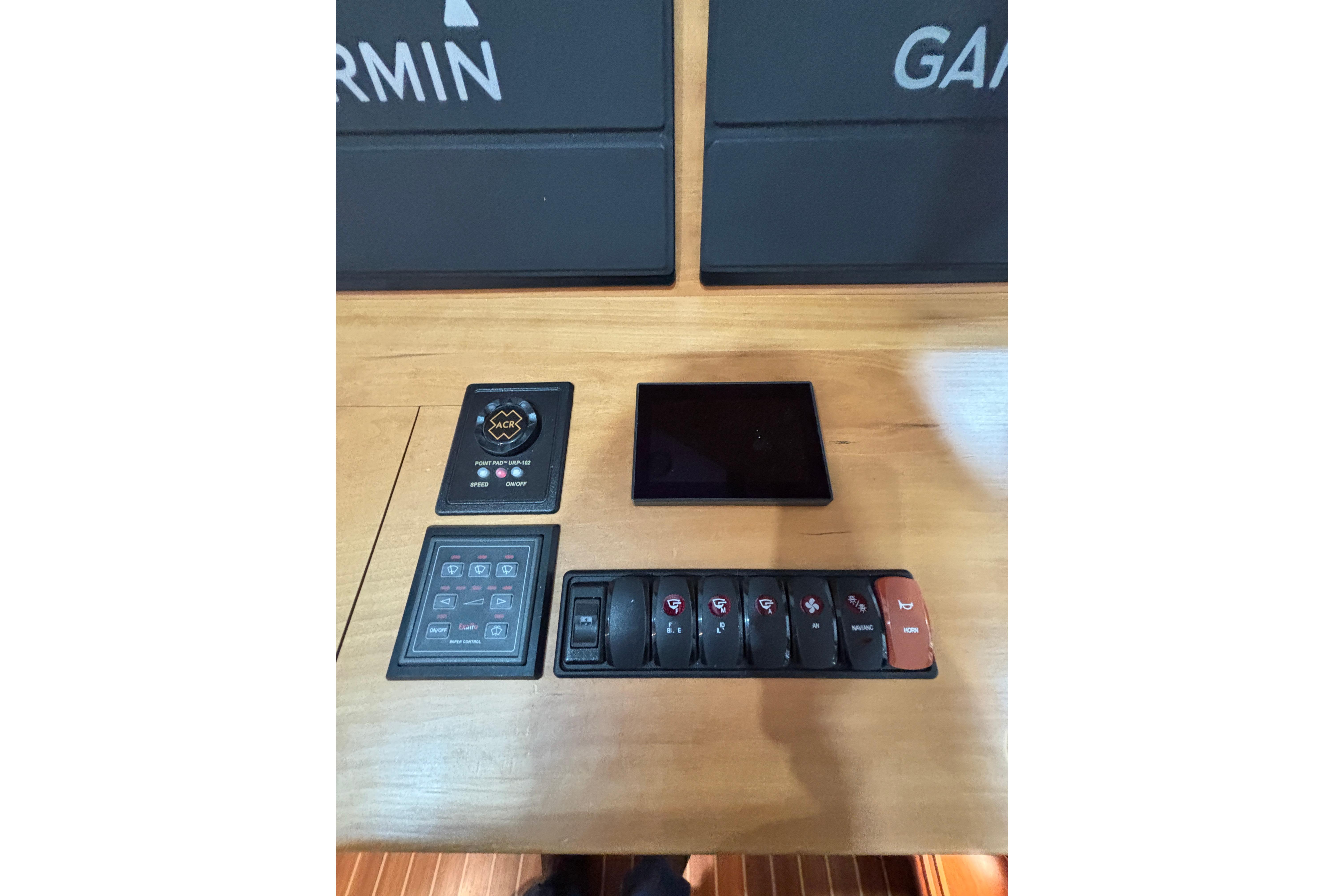 Control panel of 2020 Sabre 45 Salon Express with Garmin navigation system.