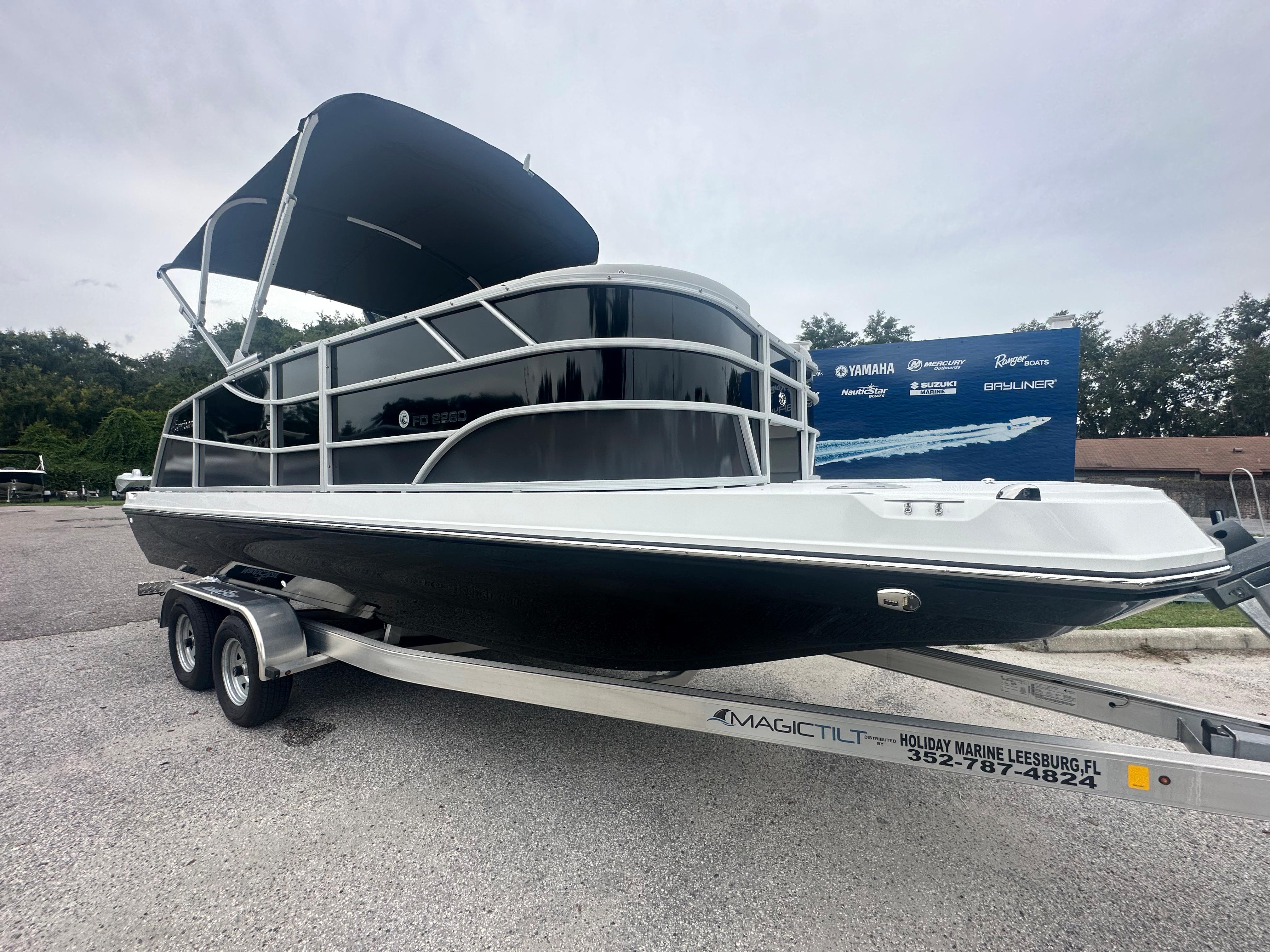 2024 Hurricane FunDeck 2260 REF-2