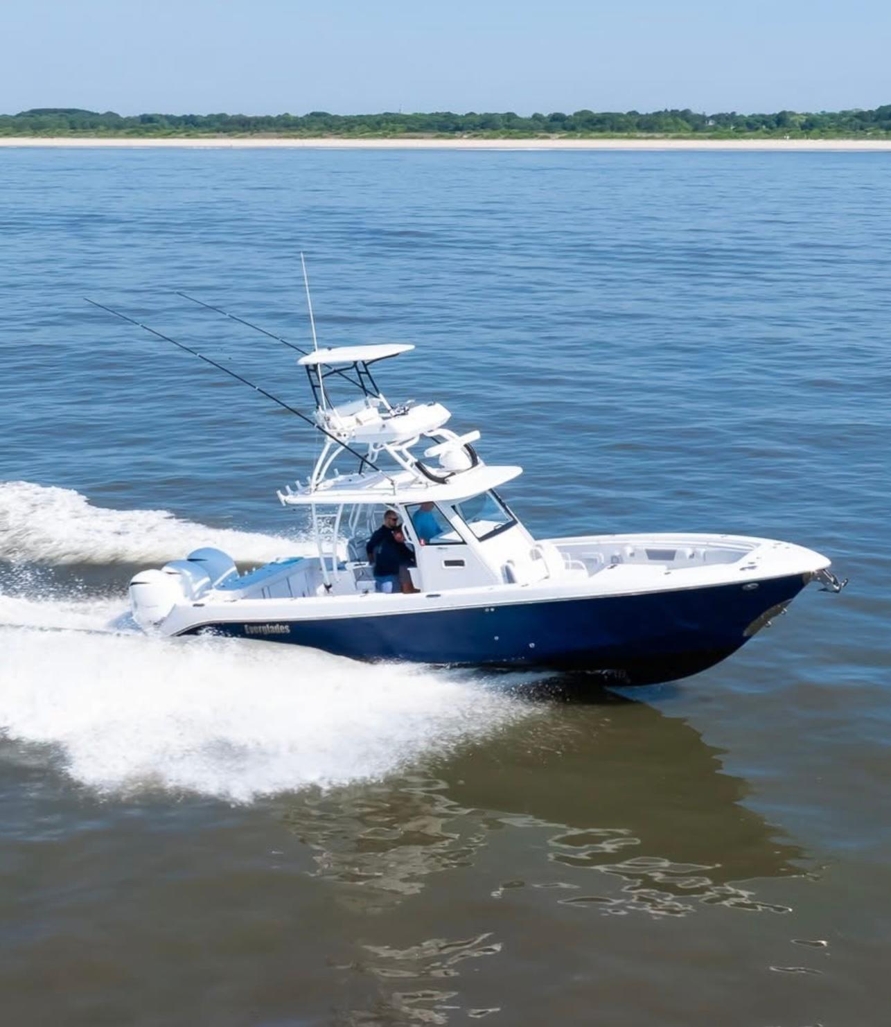 Everglades-355 Center Console 2019-DONE DIGGIN NJ-US-2019 Everglades 355 Center Console boat cruising on open water.-9623866