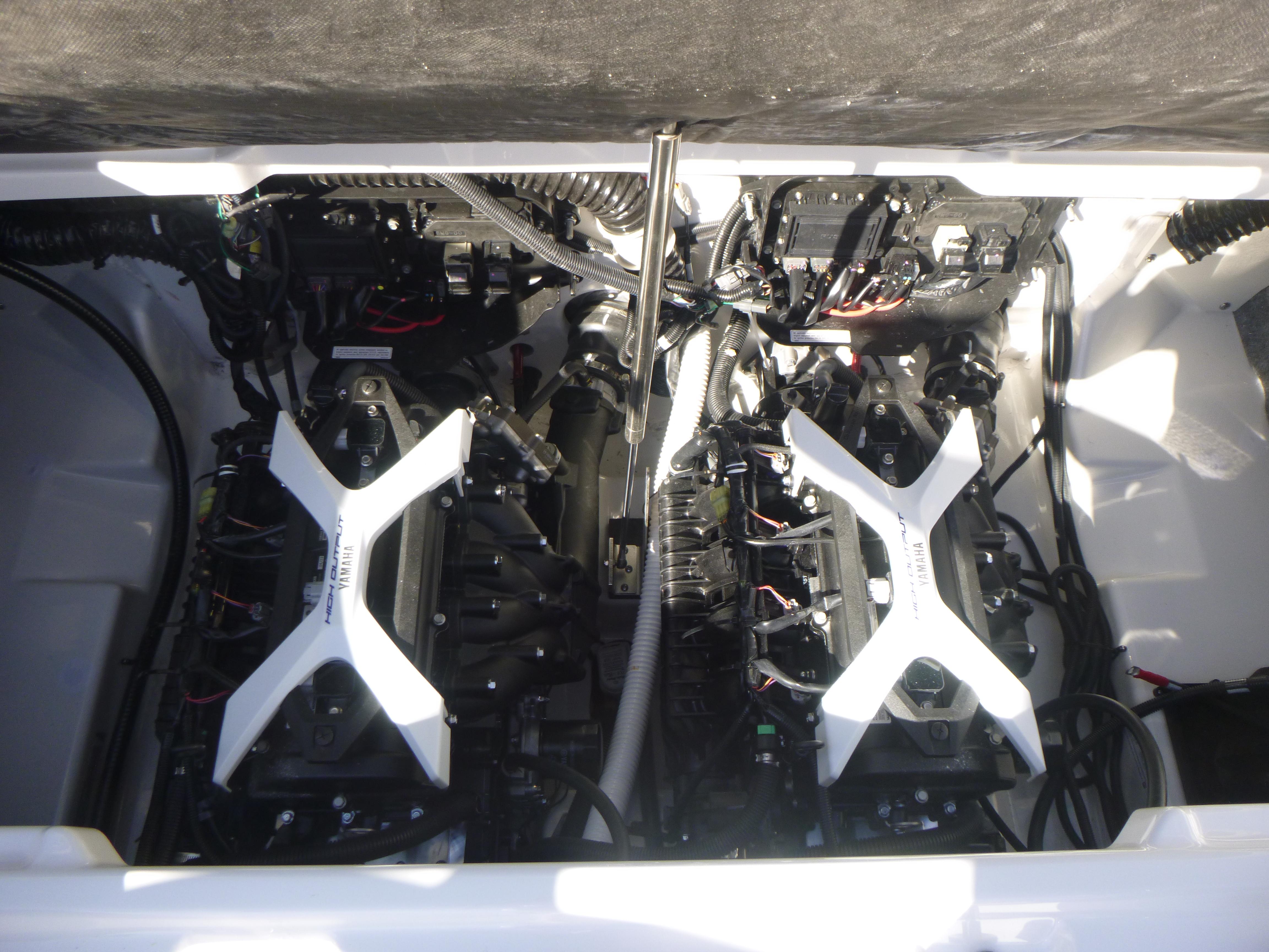 2024 Yamaha Boats AR250 Gallery