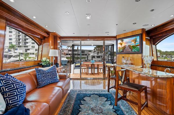 72' Hatteras, Listing Number 100914671, - Photo No. 4