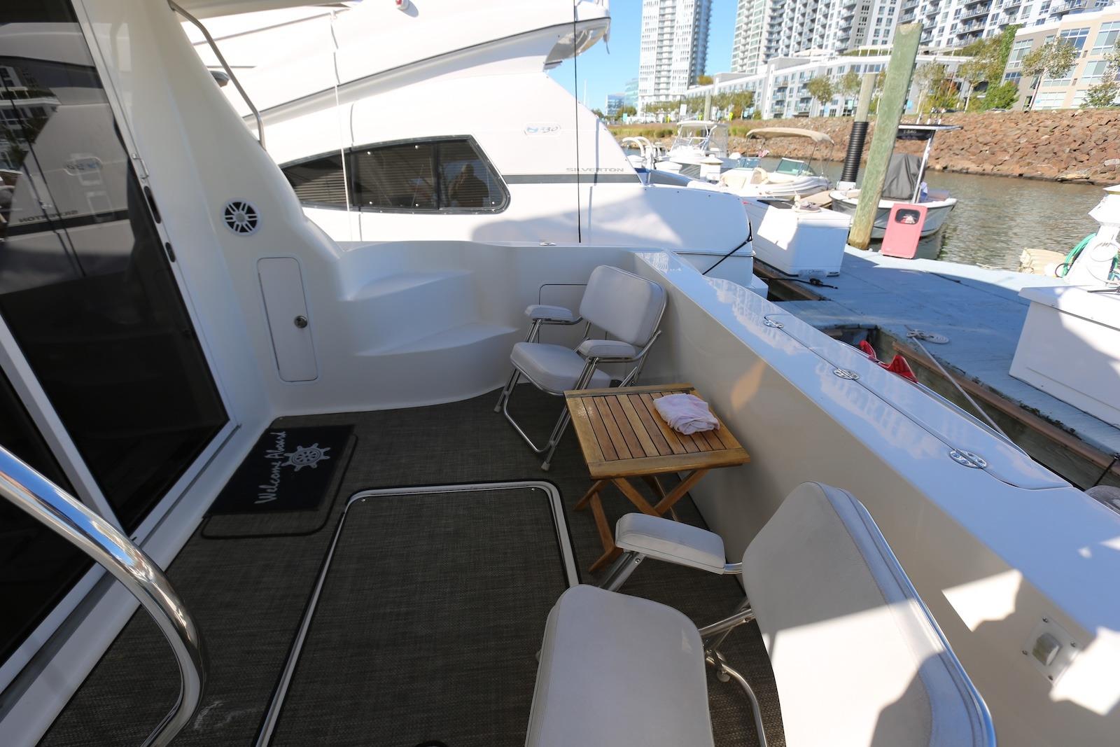 CT 10472 TL Knot 10 Yacht Sales CT 10472 TL Knot 10 Yacht Sales
