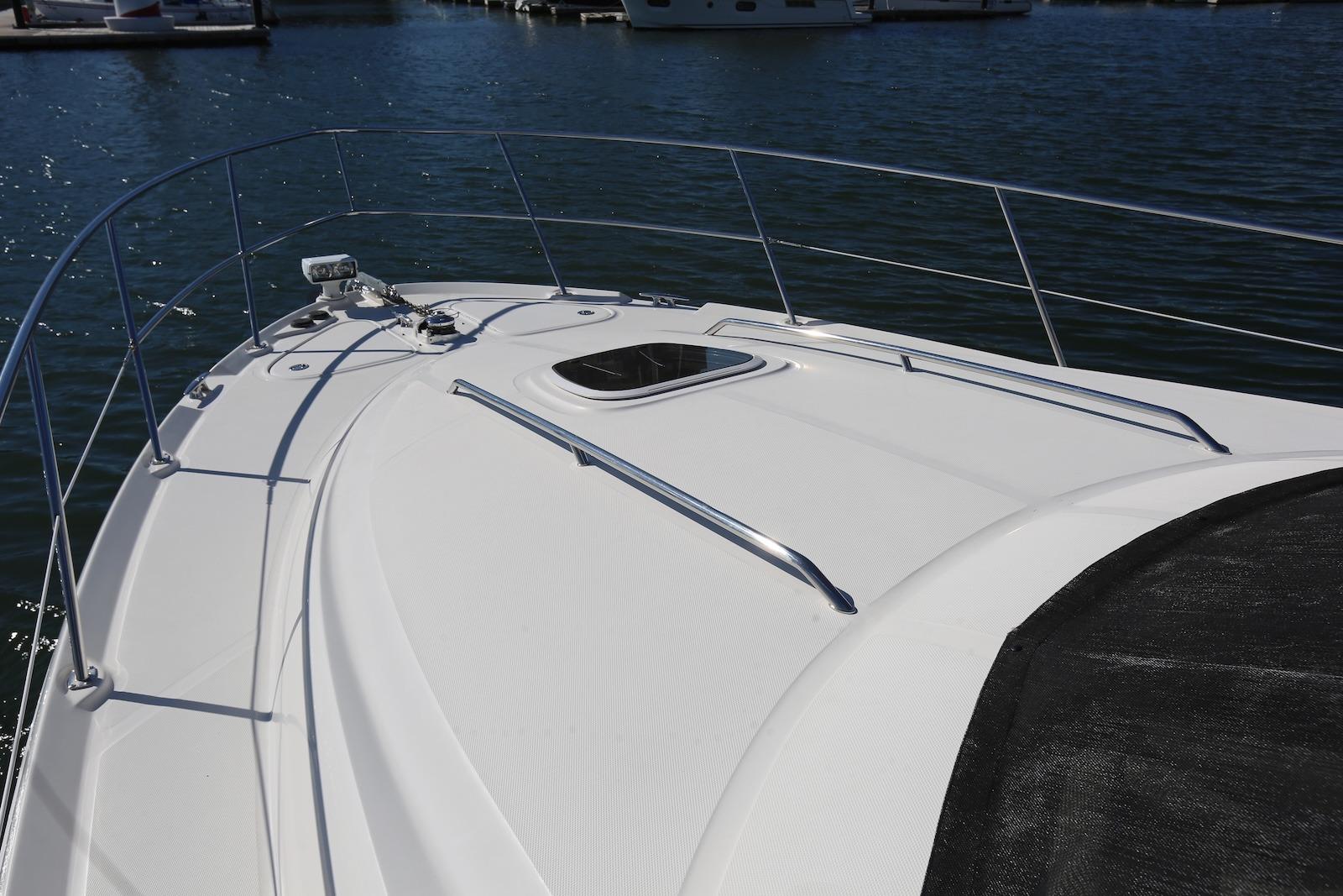 CT 10472 TL Knot 10 Yacht Sales CT 10472 TL Knot 10 Yacht Sales