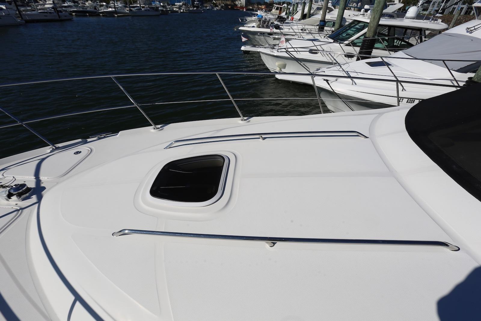 CT 10472 TL Knot 10 Yacht Sales CT 10472 TL Knot 10 Yacht Sales