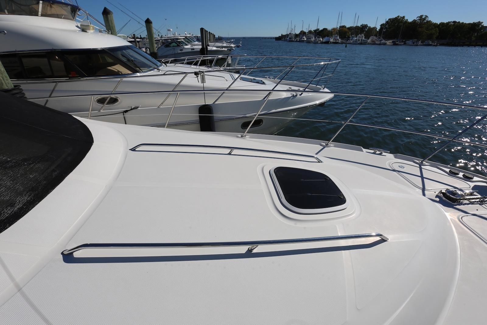 CT 10472 TL Knot 10 Yacht Sales CT 10472 TL Knot 10 Yacht Sales