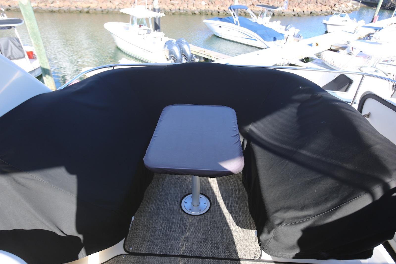 CT 10472 TL Knot 10 Yacht Sales CT 10472 TL Knot 10 Yacht Sales