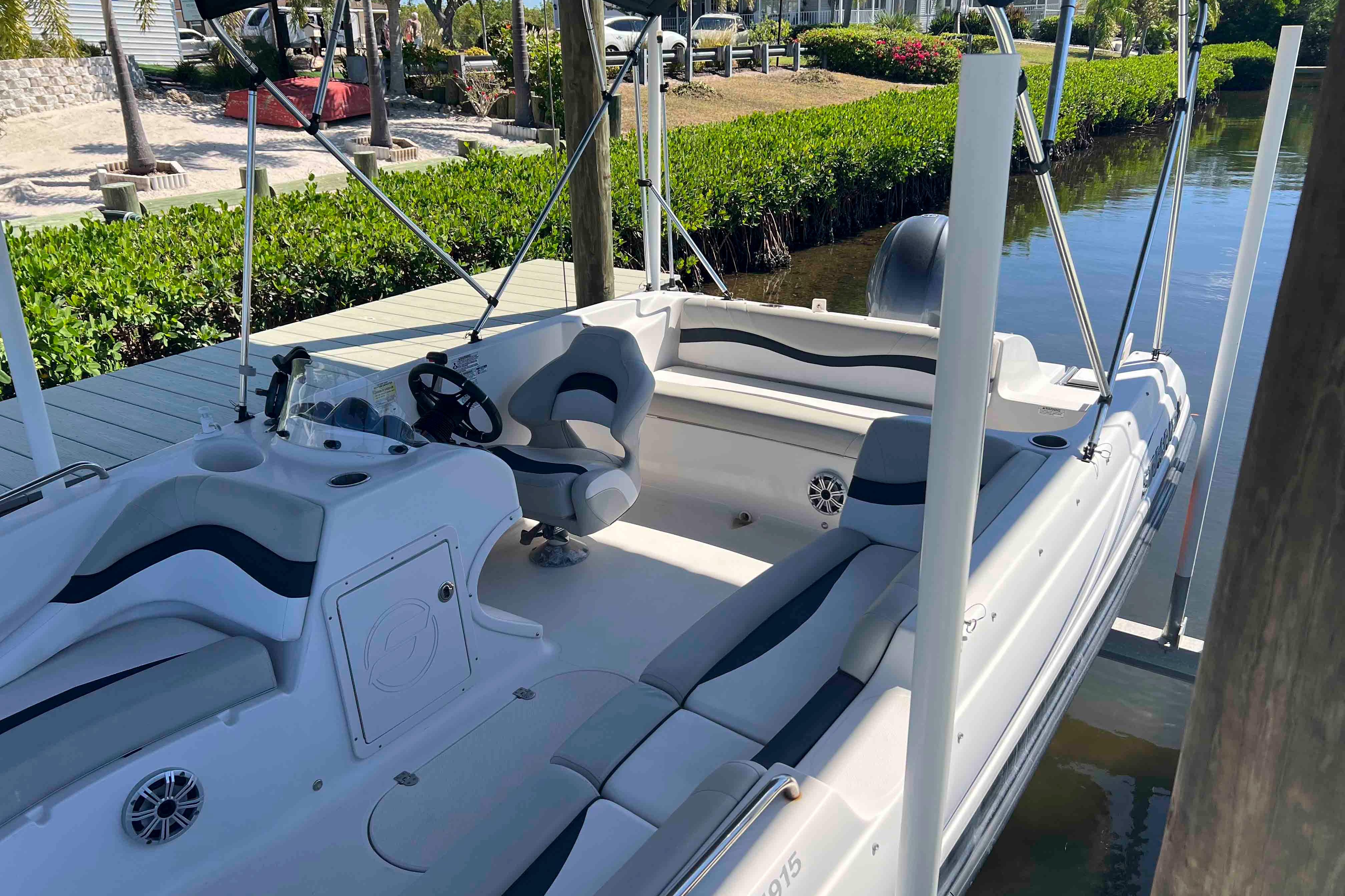 FL 10462 BB Knot 10 Yacht Sales FL 10462 BB Knot 10 Yacht Sales